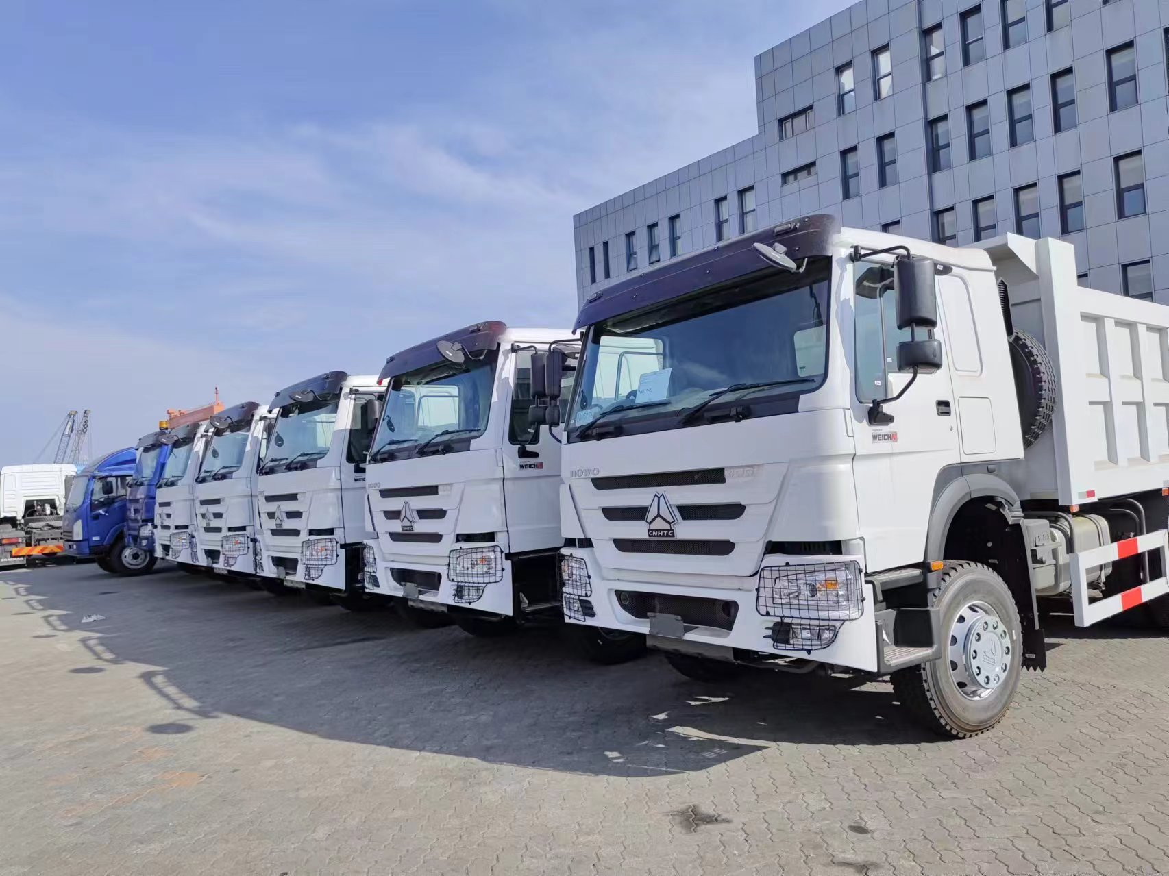 SinoTruk Howo 6*4 Camioane Dump sunt gata de livrare