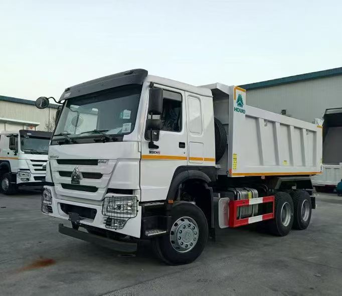 SINOTRUK HOWO Basculantă Camion de marfă